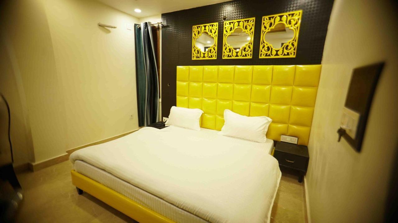 Hotel Soluxe Yamuna Nagar Екстер'єр фото