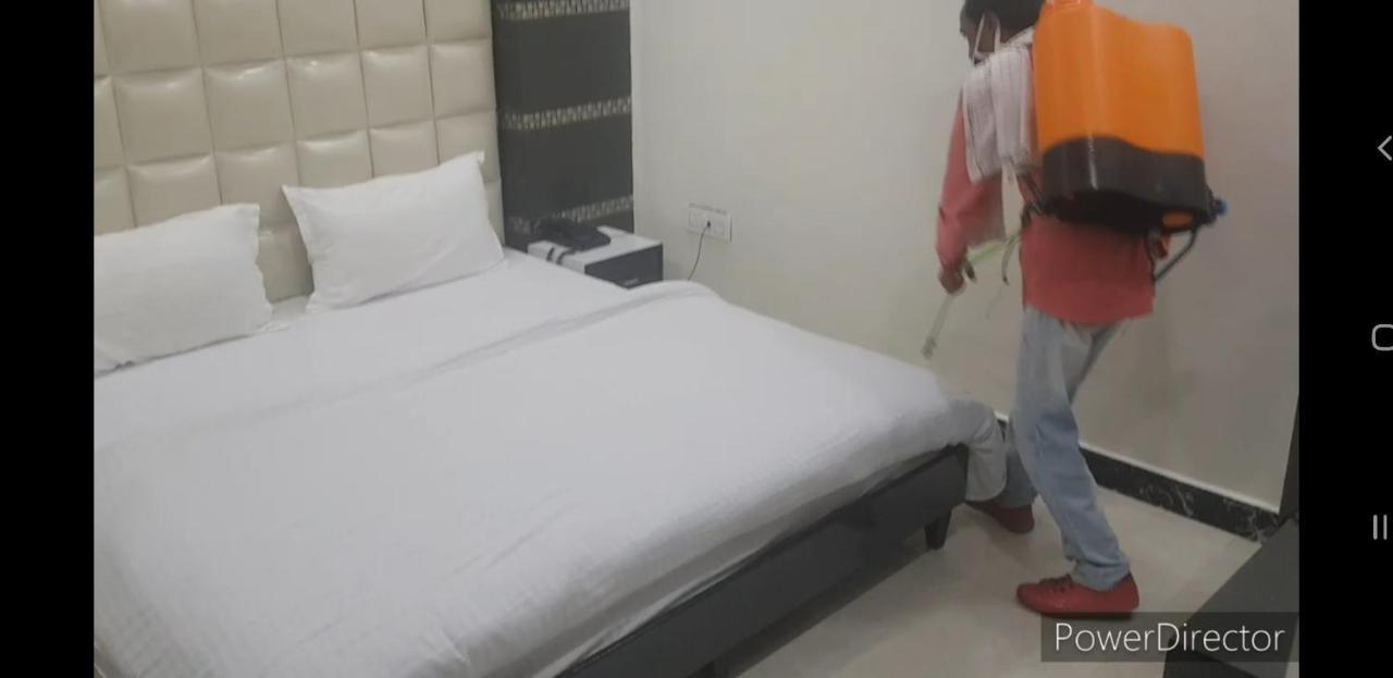 Hotel Soluxe Yamuna Nagar Екстер'єр фото